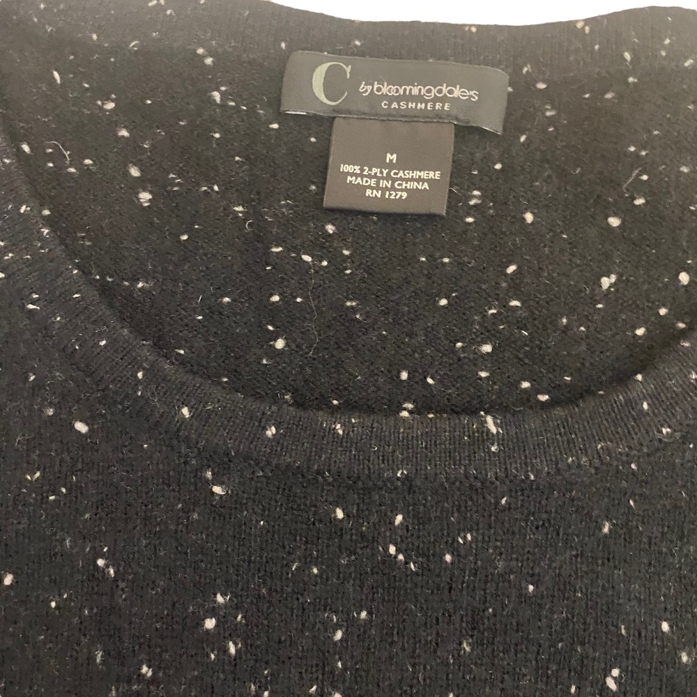 Bloomingdales black cashmere short sleeve blouse top with white speckles M - Picture 3 of 7